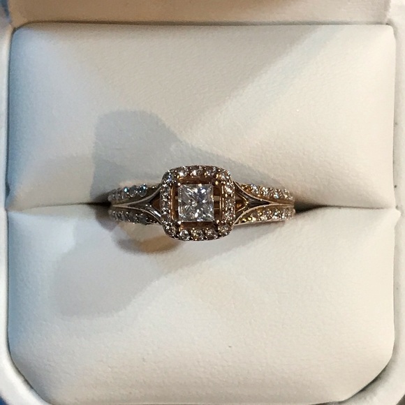 Disney Enchanted Aurora Special Ring - Picture 4 of 5